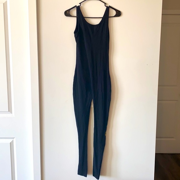FOCUS Sleeveless Black Jumpsuit - Picture 2 of 2